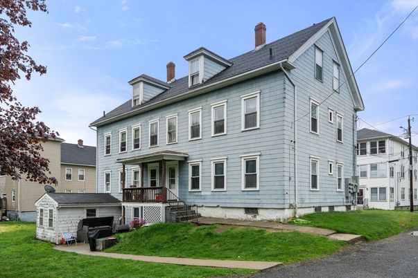 Backyard, Exterior, Facade, Georgian