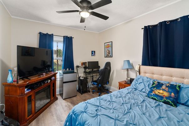 Bedroom, Home Office, Interior, Wood Texture Flooring
