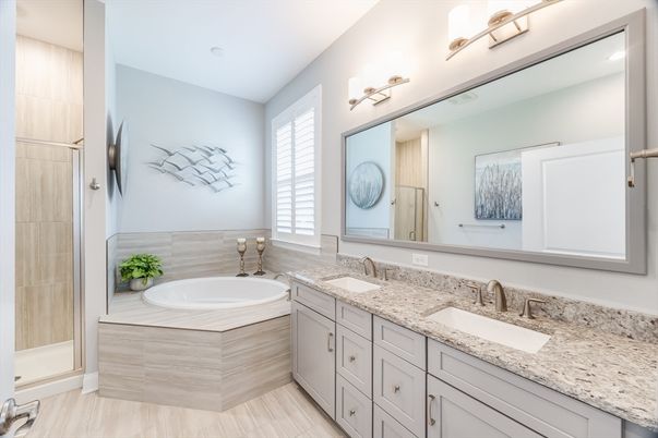 Bathroom, Dual Sink Vanities, Interior