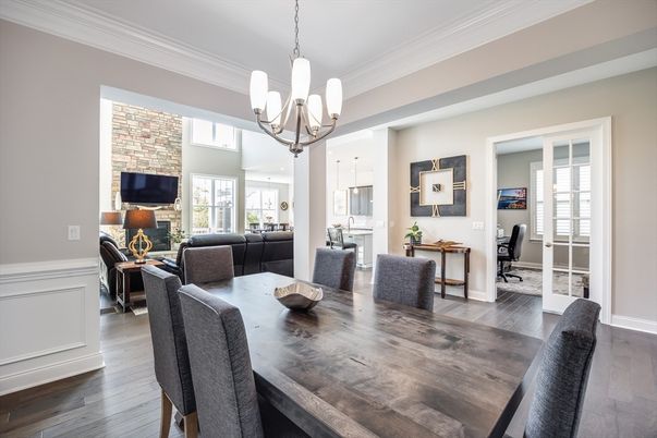 Chandelier, Dining room, Interior, Living room, Pendant Lights, Wood Texture Flooring