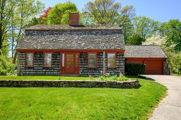 Detached Garage, Exterior, Facade, Cape Cod