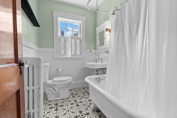 Bathroom, Free Standing Baths, Interior
