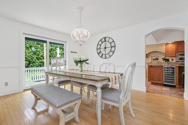 Chandelier, Dining room, Interior, Kitchen, Pendant Lights, Wood Texture Flooring