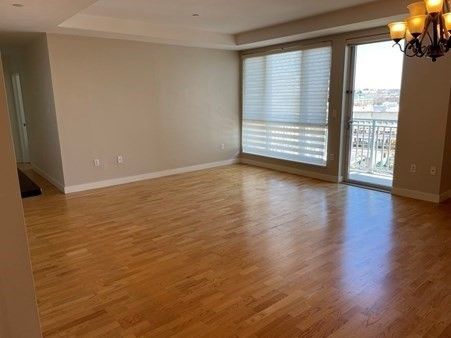 Chandelier, Empty room, Interior, Wood Texture Flooring