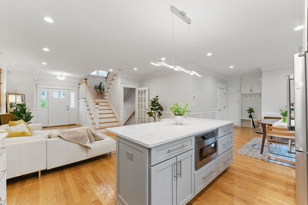 Interior, Kitchen, Living room, Pendant Lights, Recessed Lighting, Wood Texture Flooring
