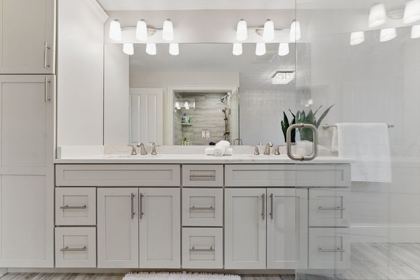 Bathroom, Dual Sink Vanities, Interior