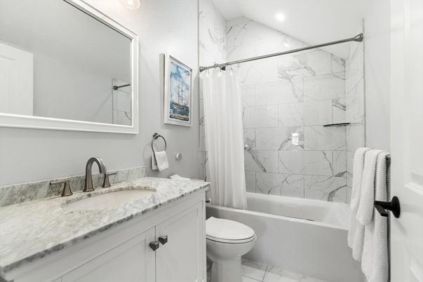 Bathroom, Interior, Marble, Marble Walls, Recessed Lighting