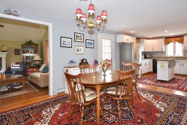 Chandelier, Dining room, Interior, Kitchen, Recessed Lighting, Wood Texture Flooring