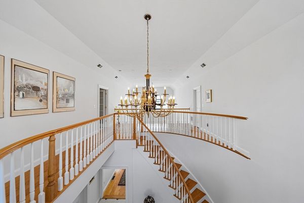 Chandelier, Interior