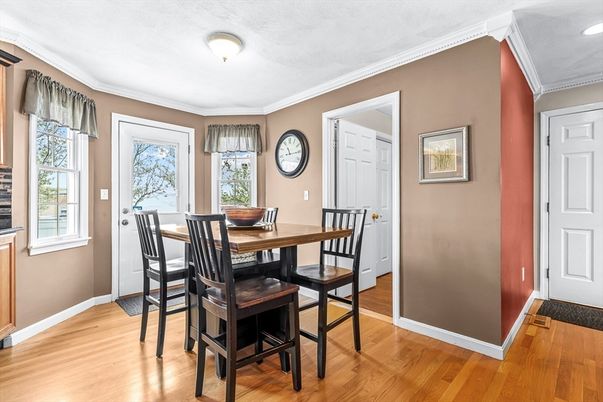 Dining room, Interior, Wood Texture Flooring