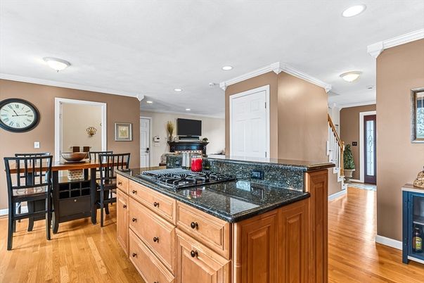 Dining room, Interior, Kitchen, Recessed Lighting, Wood Texture Flooring