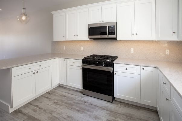 Interior, Kitchen, Pendant Lights, Wood Texture Flooring