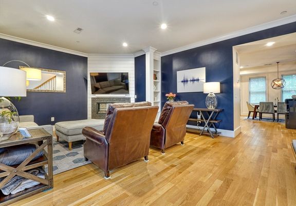 Dining room, Interior, Living room, Pendant Lights, Recessed Lighting, Wood Texture Flooring
