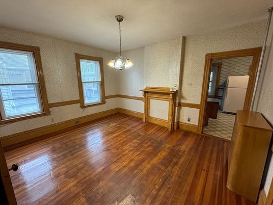 Empty room, Interior, Pendant Lights, Wood Texture Flooring