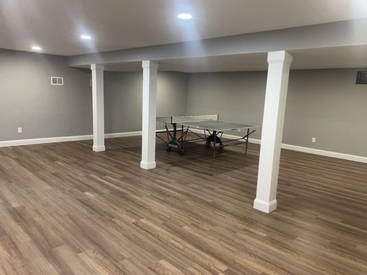 Interior, Recessed Lighting, Wood Texture Flooring