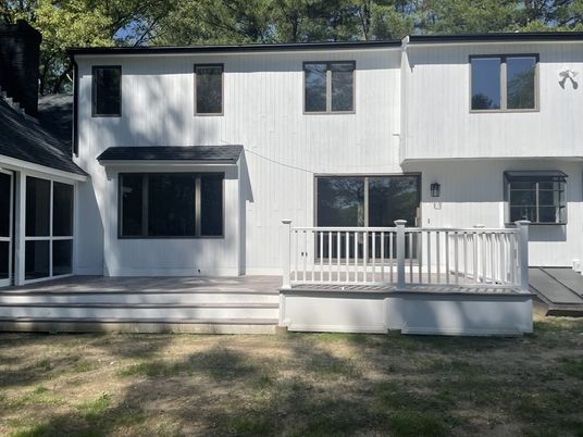 Exterior, Facade, Modern