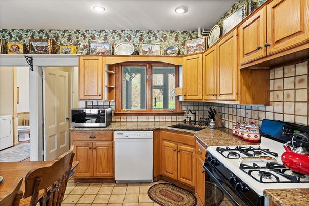 Interior, Kitchen, Recessed Lighting