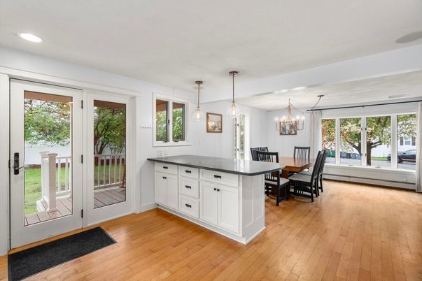 Chandelier, Dining room, Interior, Pendant Lights, Recessed Lighting, Wood Texture Flooring