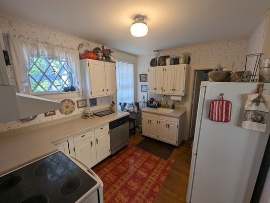 Interior, Kitchen, Wood Texture Flooring