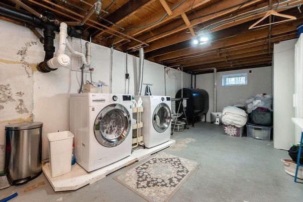 Interior, Washer, Wooden Beams, Wooden Ceilings