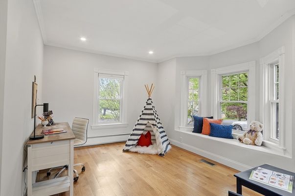 Home Office, Interior, Recessed Lighting, Wood Texture Flooring