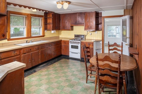Dining room, Interior, Kitchen, Tile Countertops