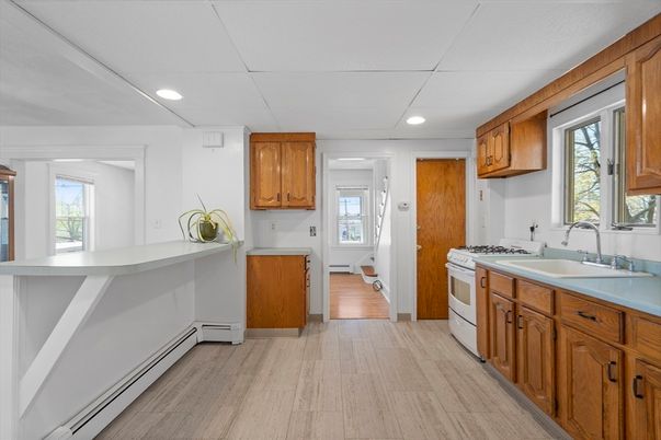 Interior, Kitchen, Recessed Lighting, Wood Texture Flooring