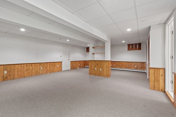 Empty room, Interior, Recessed Lighting