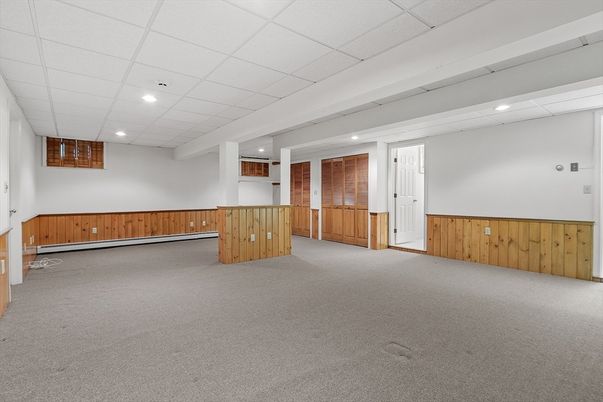 Empty room, Interior, Recessed Lighting