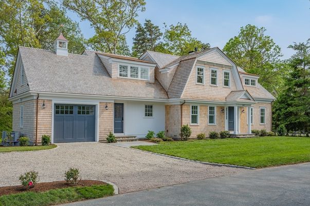 Attached, Exterior, Facade, Cape Cod