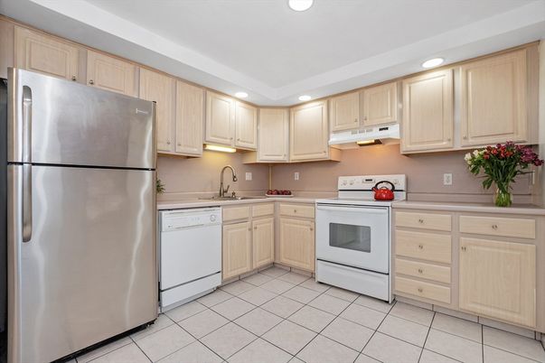 Interior, Kitchen, Recessed Lighting