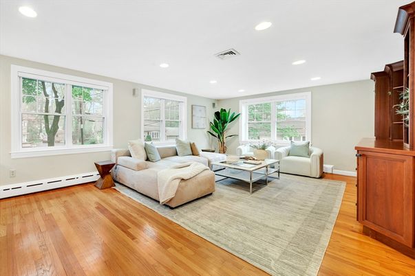 Interior, Living room, Recessed Lighting, Wood Texture Flooring