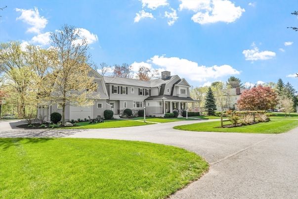 Backyard, Exterior, Facade, Farmhouse