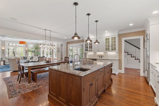 Dining room, Interior, Kitchen, Living room, Pendant Lights, Recessed Lighting, Stainless Steel Appliances, Wood Texture Flooring