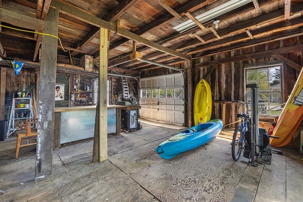 Fitness Equipment, Interior, Wooden Beams