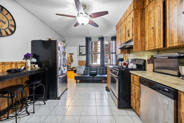 Interior, Kitchen, Tile Countertops