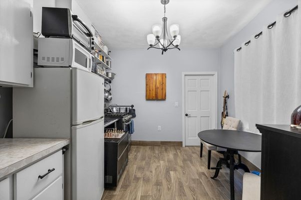 Chandelier, Interior, Kitchen, Wood Texture Flooring