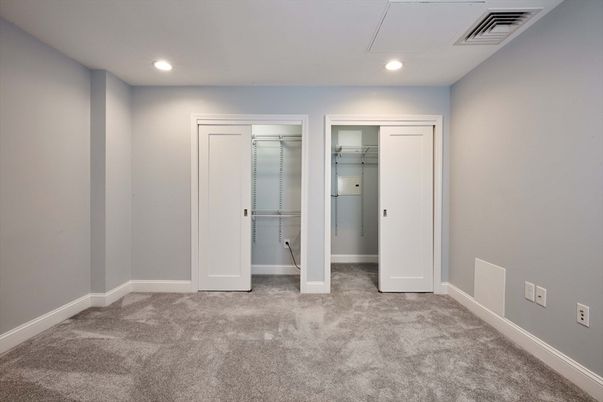Empty room, Interior, Recessed Lighting