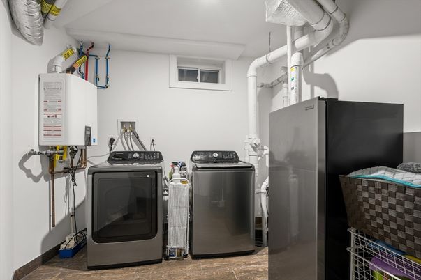 Interior, Washer