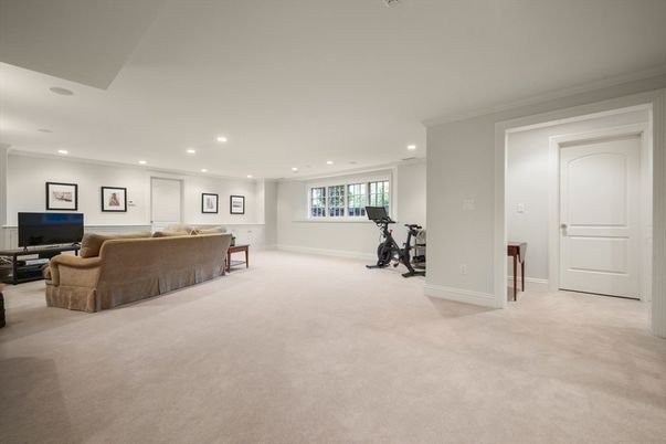 Fitness Equipment, Interior, Living room, Recessed Lighting