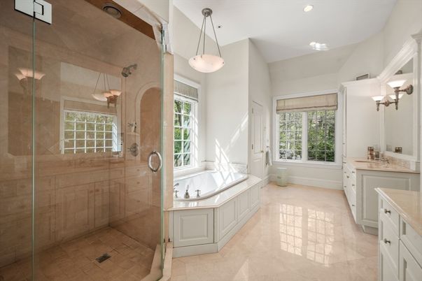 Bathroom, Glass Shower, Interior, Pendant Lights, Recessed Lighting