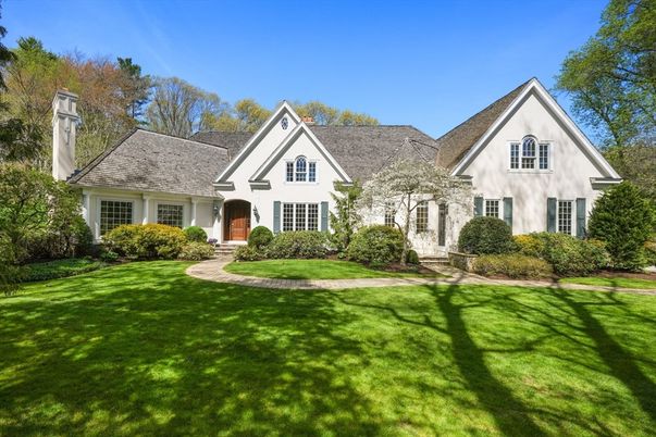 Backyard, Exterior, Facade, Farmhouse