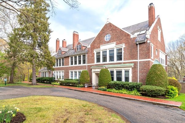 Exterior, Facade, Brick Facade, Tudor Revival