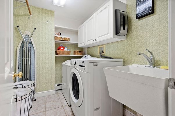 Interior, Washer