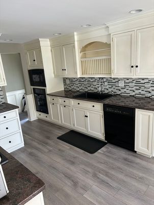 Interior, Kitchen, Recessed Lighting, Wood Texture Flooring