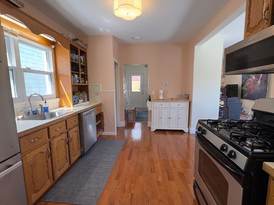 Interior, Kitchen, Stainless Steel Appliances, Wood Texture Flooring
