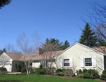 Backyard, Exterior, Facade, Ranch