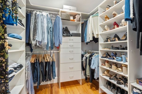 Interior, Walk-in Closets, Wood Texture Flooring