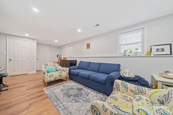 Interior, Recessed Lighting, Wood Texture Flooring