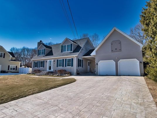 Attached, Exterior, Facade, Farmhouse
